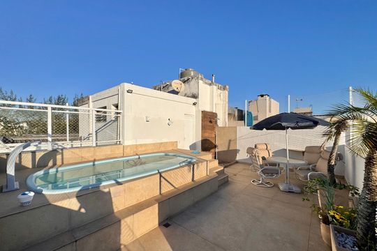 Terraço de apartamento para alugar com 3 quartos, 260m² em Recreio dos Bandeirantes, Rio de Janeiro