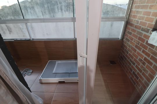 Sacada de apartamento à venda com 2 quartos, 61m² em Niterói, Canoas