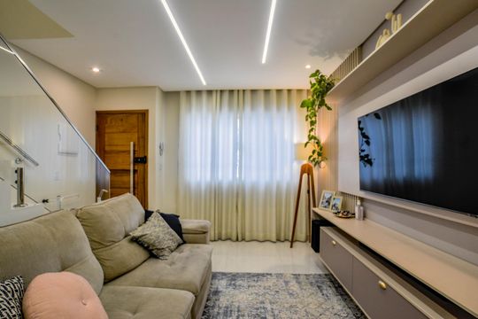 Casa à venda com 4 quartos, 150m² em Vila Camilópolis, Santo André
