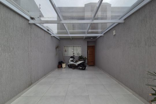 Garagem de casa à venda com 4 quartos, 150m² em Vila Camilópolis, Santo André
