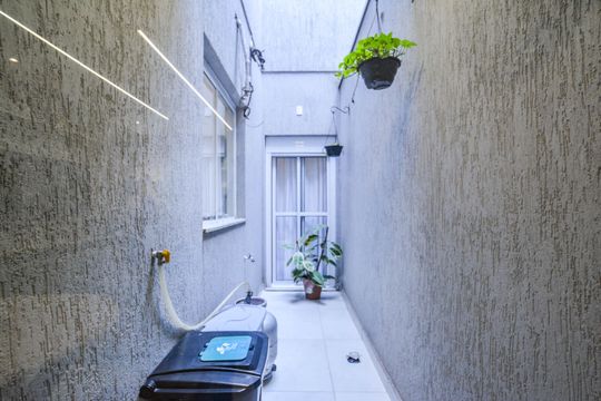 Sala 1 de casa à venda com 4 quartos, 150m² em Vila Camilópolis, Santo André