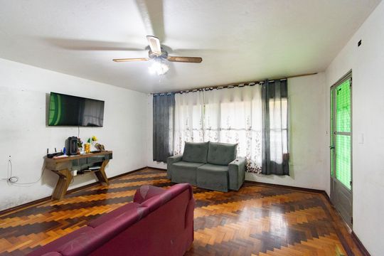 Casa à venda com 3 quartos, 200m² em Estância Velha, Canoas