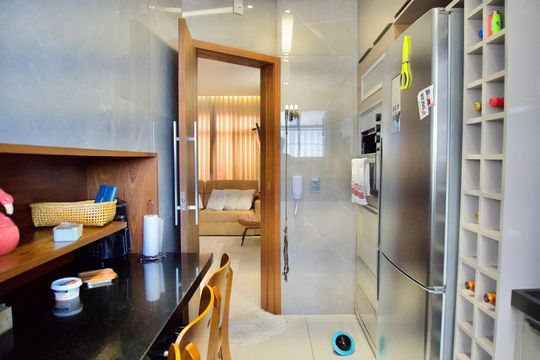 Cozinha de apartamento à venda com 3 quartos, 90m² em Gutierrez, Belo Horizonte