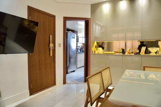 Sala de apartamento à venda com 3 quartos, 90m² em Gutierrez, Belo Horizonte