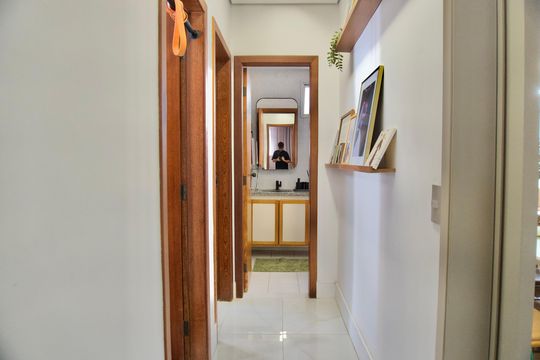 Corredor de apartamento à venda com 3 quartos, 90m² em Gutierrez, Belo Horizonte