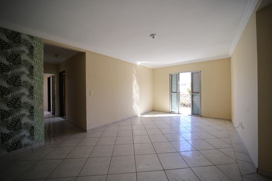 Casa para alugar com 3 quartos, 100m² em Vila Nhocuné, São Paulo
