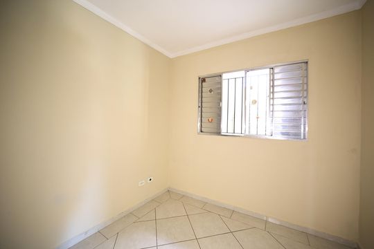 Quarto 1 de casa para alugar com 3 quartos, 100m² em Vila Nhocuné, São Paulo