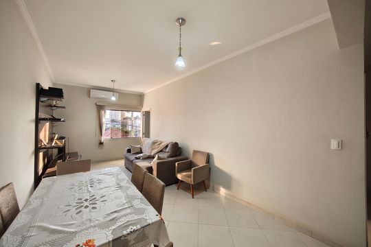 Sala de casa à venda com 6 quartos, 244m² em Vila Constança, São Paulo