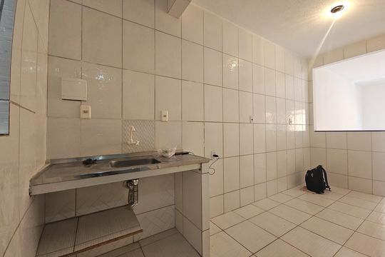 Cozinha de casa para alugar com 1 quarto, 60m² em Barreiras, Salvador
