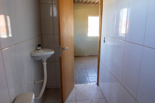 Casa para alugar com 1 quarto, 35m² em Samambaia Sul, Brasília
