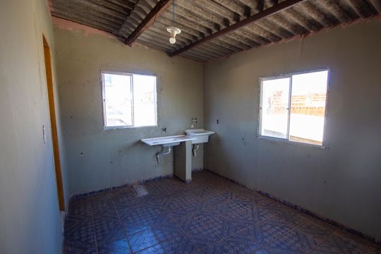 Casa para alugar com 1 quarto, 35m² em Samambaia Sul, Brasília