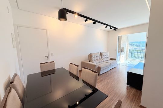 Sala de apartamento à venda com 2 quartos, 67m² em Anhangabaú, Jundiaí