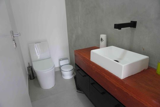 Lavabo de casa de condomínio à venda com 3 quartos, 150m² em Alphaville, Santana de Parnaíba