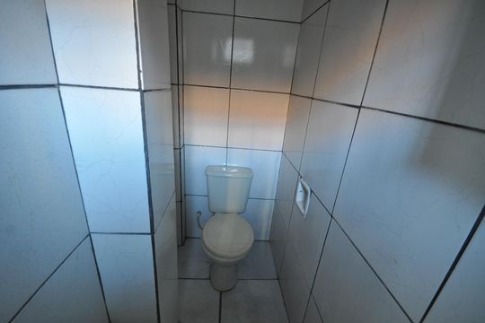Banheiro 1 de casa para alugar com 2 quartos, 110m² em Jardim Brasil (zona Norte), São Paulo