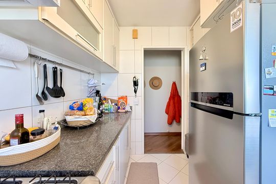 Cozinha de apartamento à venda com 2 quartos, 60m² em Cidade Monções, São Paulo