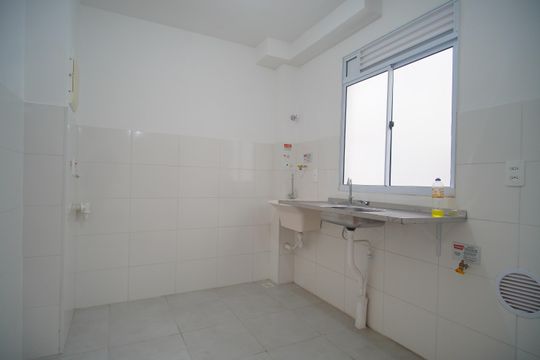 Cozinha de apartamento para alugar com 2 quartos, 49m² em Santos Dumont, São Leopoldo