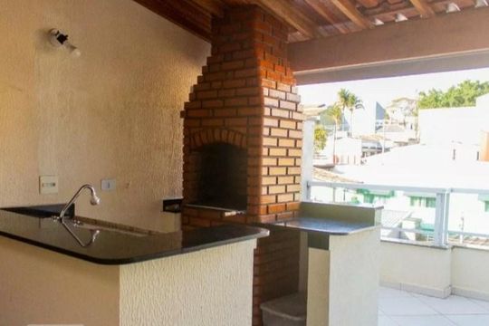 Casa à venda com 3 quartos, 154m² em Vila Cecilia Maria, Santo André
