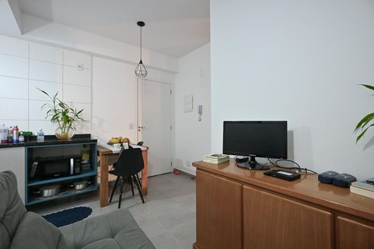 Sala de apartamento à venda com 1 quarto, 32m² em Vila Plana, São Paulo