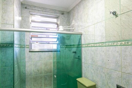 Banheiro de apartamento para alugar com 2 quartos, 140m² em Irajá, Rio de Janeiro