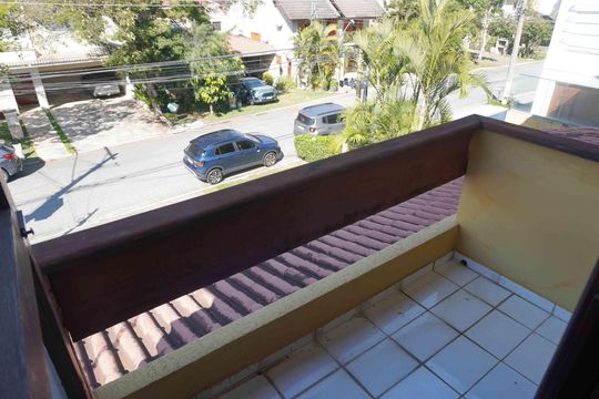 Sacada de casa de condomínio à venda com 4 quartos, 390m² em Alphaville, Santana de Parnaíba