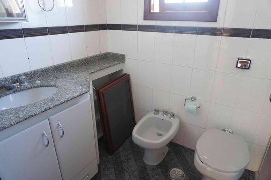 Banheiro da Suíte 2 de casa de condomínio à venda com 4 quartos, 390m² em Alphaville, Santana de Parnaíba