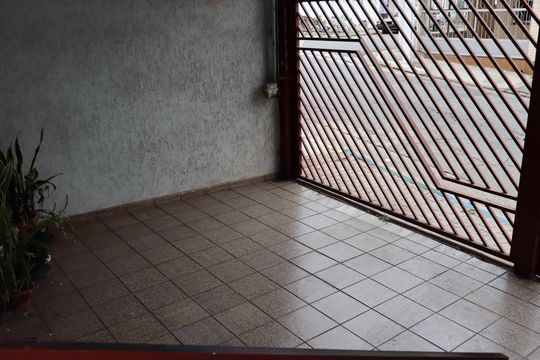 Área comum de casa à venda com 3 quartos, 130m² em Chácara Mafalda, São Paulo