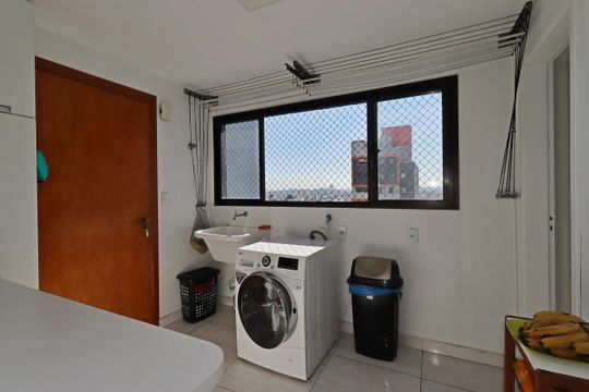 Área de Serviço de apartamento à venda com 3 quartos, 150m² em Vila Curuçá, Santo André
