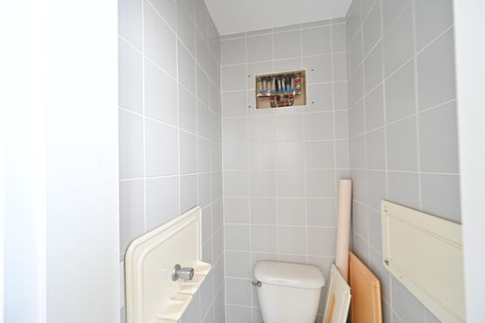 Banheiro de Serviço de apartamento à venda com 2 quartos, 61m² em Vila da Saúde, São Paulo