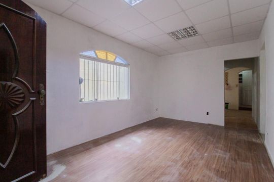 Sala de casa para alugar com 3 quartos, 160m² em Vila Guarani, Mauá
