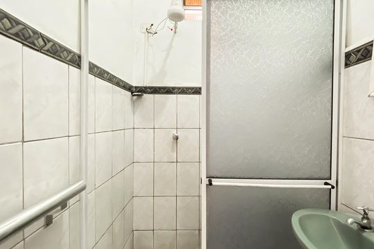 Banheiro  de casa para alugar com 1 quarto, 70m² em Jardim Jaú (zona Leste), São Paulo