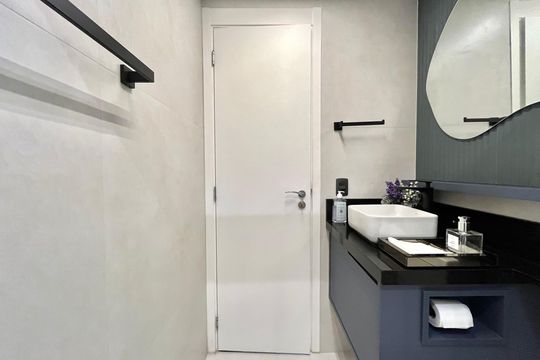 Banheiro Corredor de apartamento à venda com 2 quartos, 65m² em Vila Monte Alegre, São Paulo