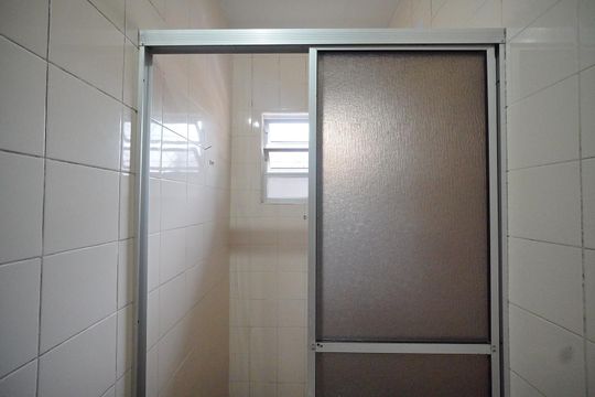 Banheiro de casa para alugar com 2 quartos, 70m² em Areias, São José