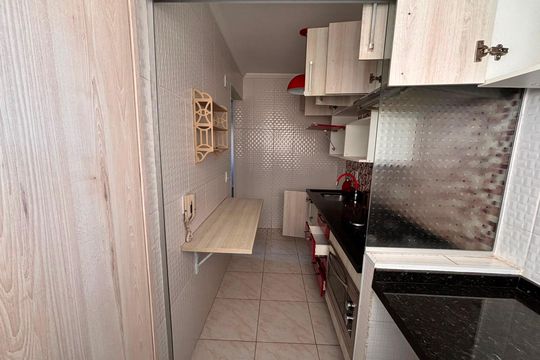 Cozinha de apartamento para alugar com 2 quartos, 46m² em Vila Santo Antonio do Portao, Cotia