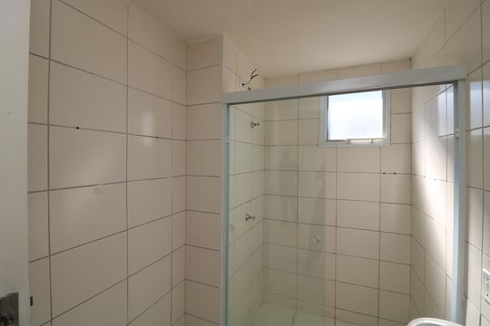 Banheiro de apartamento à venda com 2 quartos, 50m² em Jardim Vila Formosa, São Paulo