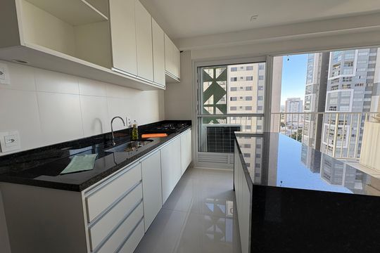 Apartamento à venda com 2 quartos, 80m² em Setor Bueno, Goiânia