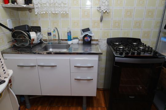 Cozinha de apartamento para alugar com 2 quartos, 43m² em Itaquera, São Paulo