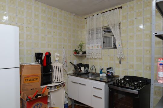 Cozinha de apartamento para alugar com 2 quartos, 43m² em Itaquera, São Paulo