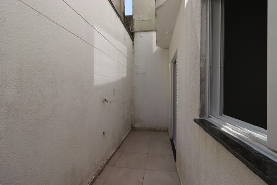 Quintal de apartamento à venda com 2 quartos, 48m² em Parque Novo Oratório, Santo André
