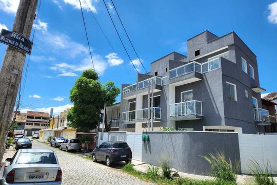 Fachada de casa à venda com 3 quartos, 84m² em Campo Grande, Rio de Janeiro