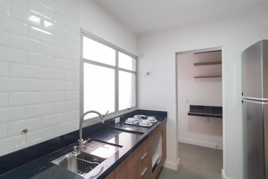 Cozinha de apartamento para alugar com 1 quarto, 57m² em Centro, Campinas