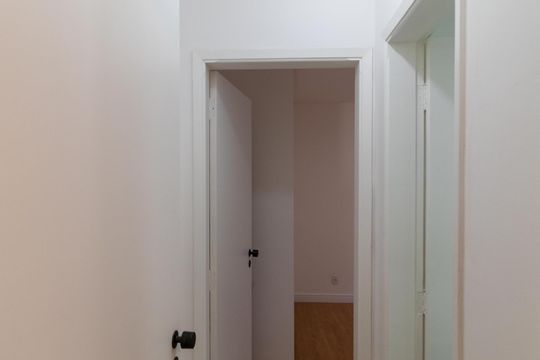 Corredor de apartamento para alugar com 1 quarto, 57m² em Centro, Campinas