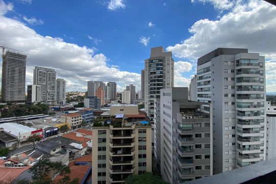 Varanda vista de apartamento para alugar com 3 quartos, 84m² em Butantã, São Paulo