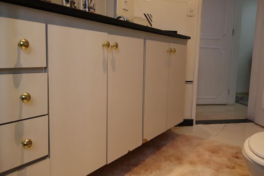 Banheiro da Suíte 3 de apartamento à venda com 4 quartos, 250m² em Camargos, Guarulhos