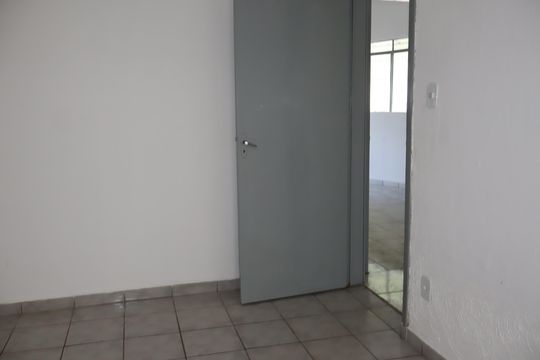 Quarto 2 de casa para alugar com 2 quartos, 70m² em Jardim Santa Adelia, São Paulo