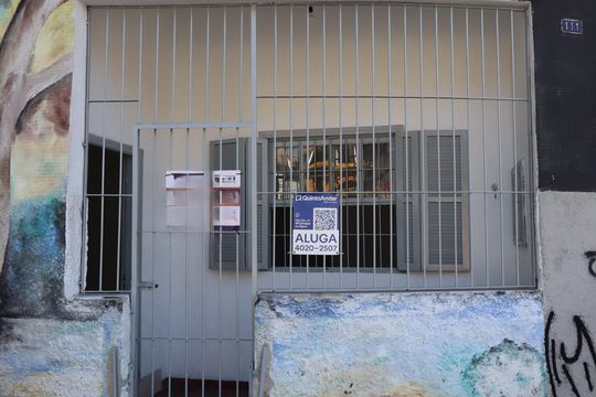Fachada de casa para alugar com 2 quartos, 70m² em Jardim Santa Adelia, São Paulo