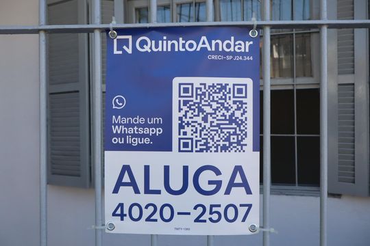 Placa de casa para alugar com 2 quartos, 70m² em Jardim Santa Adelia, São Paulo