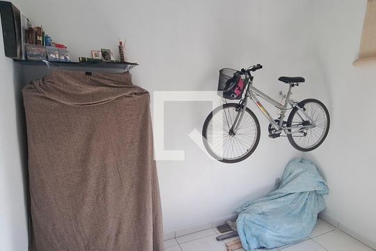 Quarto de casa para alugar com 2 quartos, 90m² em Residencial Leo Gomes de Moraes, Ribeirão Preto