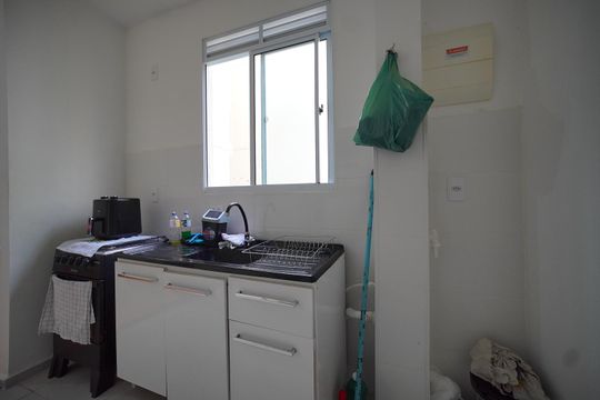 Cozinha de apartamento para alugar com 2 quartos, 48m² em Caminho Novo, Palhoça