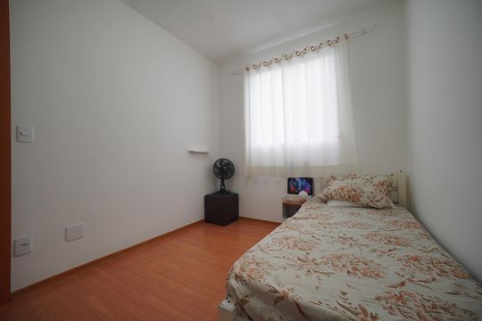 Quarto 1 de apartamento para alugar com 2 quartos, 48m² em Caminho Novo, Palhoça