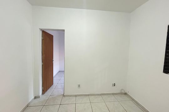 Casa para alugar com 2 quartos, 50m² em Conjunto Lagoa, Belo Horizonte